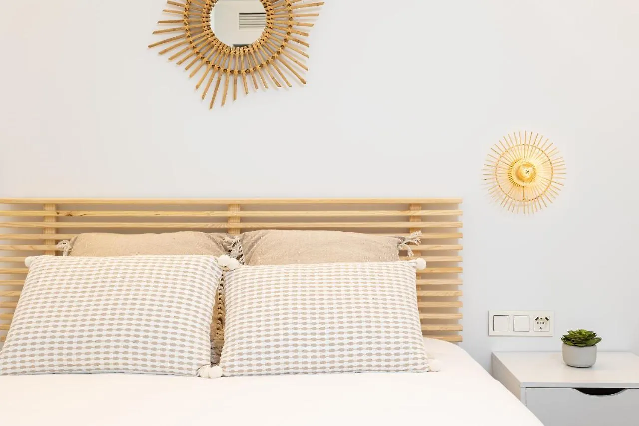 Ensuite Sea & Pool Views With Private Parking Fuengirola Lägenhet